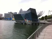 LV / Singapore — project photo 3