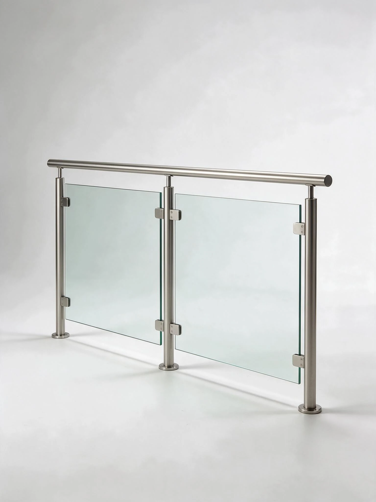 玻璃栏河（立柱式） Glass Balustrade (Post-Mounted)